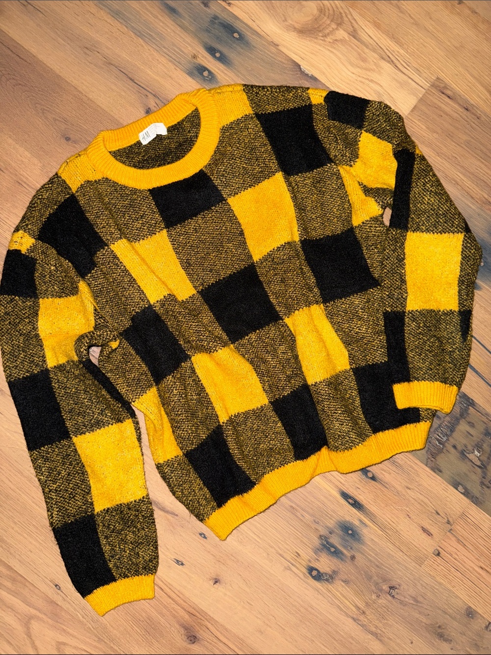H&M Yellow and Black Checkerboard Crewneck Sweater